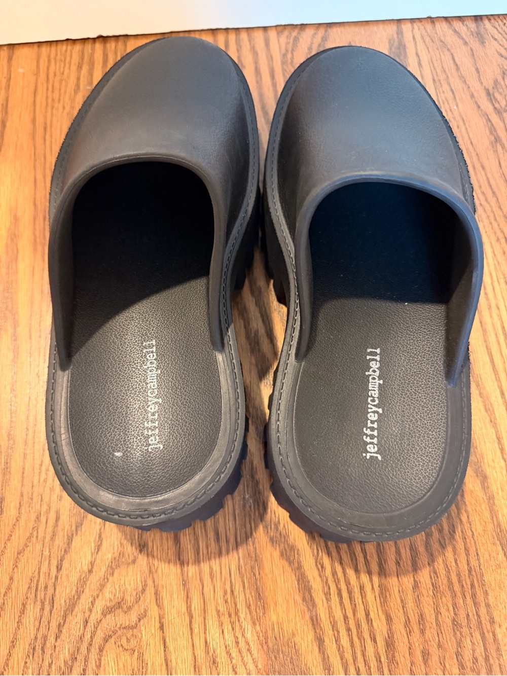 Jeffrey Campbell Lug Sole Platform Clog Mules in Black size 9 - Picture 2 of 4